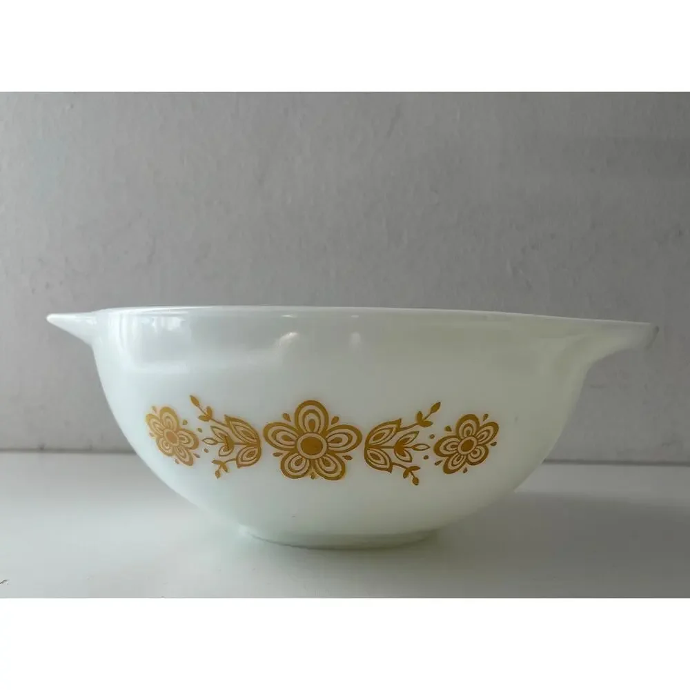 Pyrex Ceramic Bowl 443 2.5 Quarts Excellent Cinderella Gold Flowers